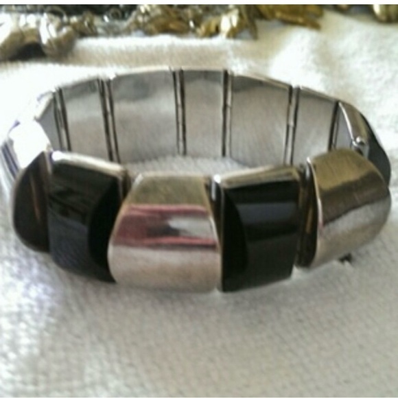 Saks Fifth Avenue Vintage Estate Silver & Black Onyx Bracelet - Picture 4 of 4
